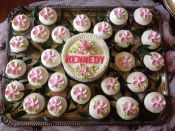 cupcakes with minicake