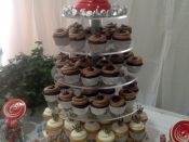 photo 4 tiered cupcake